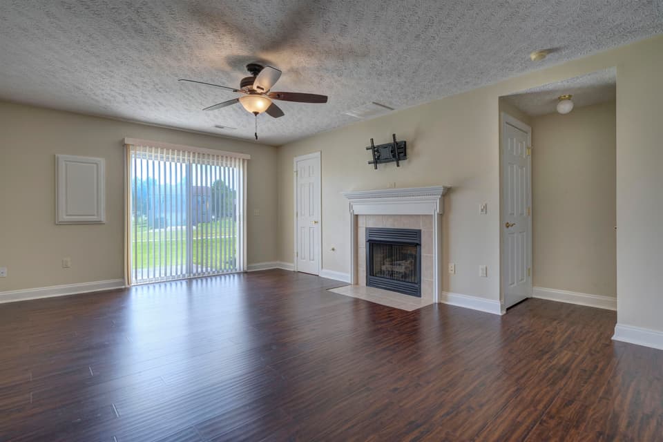 260 Willow Oak Drive, photo 11 of 32