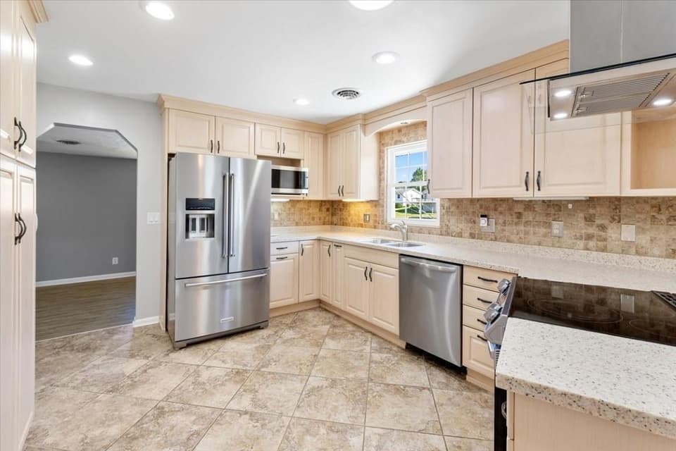 290 Kimball Lane, photo 17 of 40