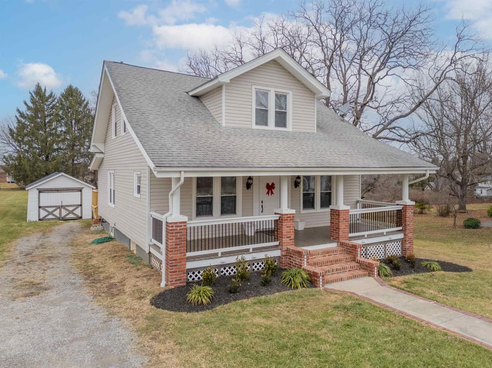 208 Alleghany Street, photo 2 of 40