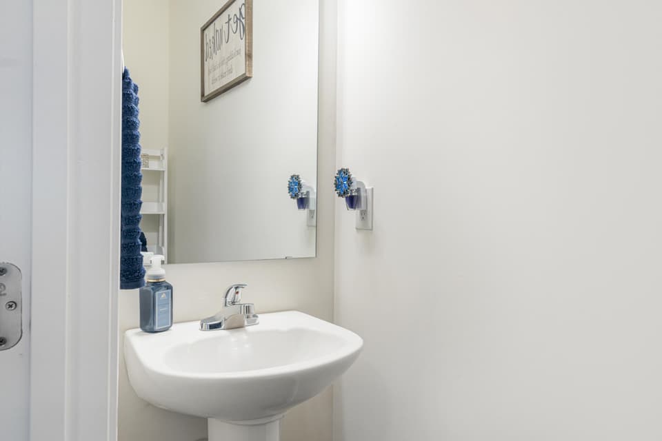 1680 Diana Drive, photo 16 of 40