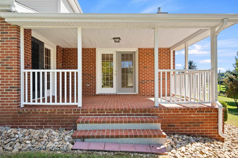 175 Ruby Court, photo 23 of 40