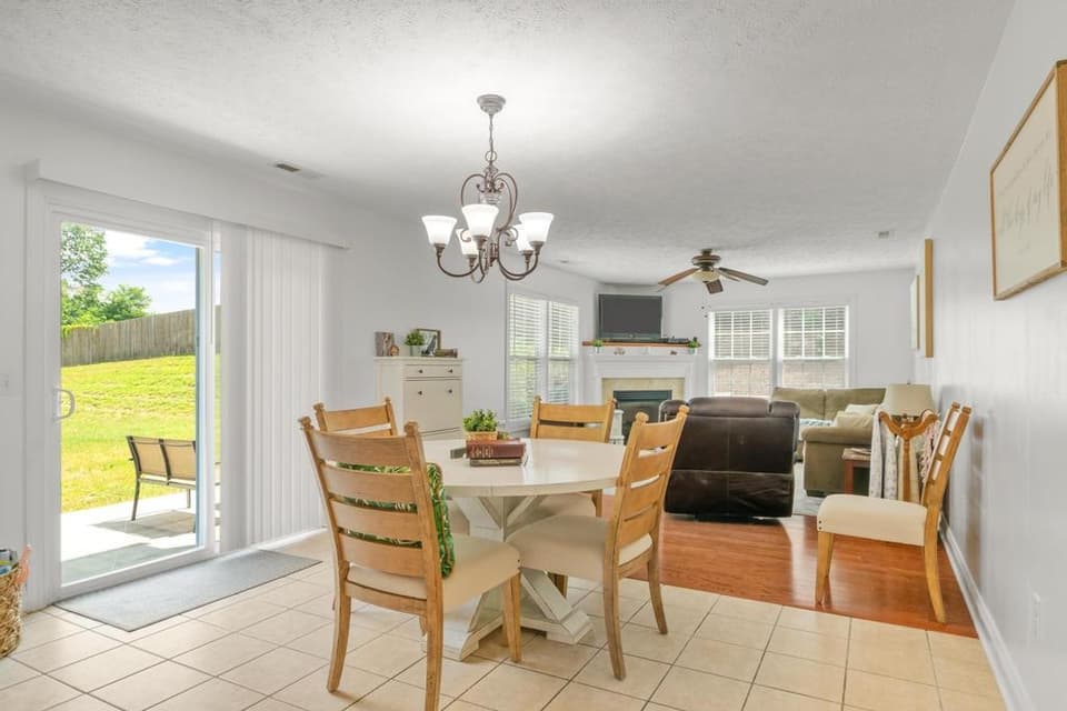 205 Robin Hood Drive, photo 22 of 40