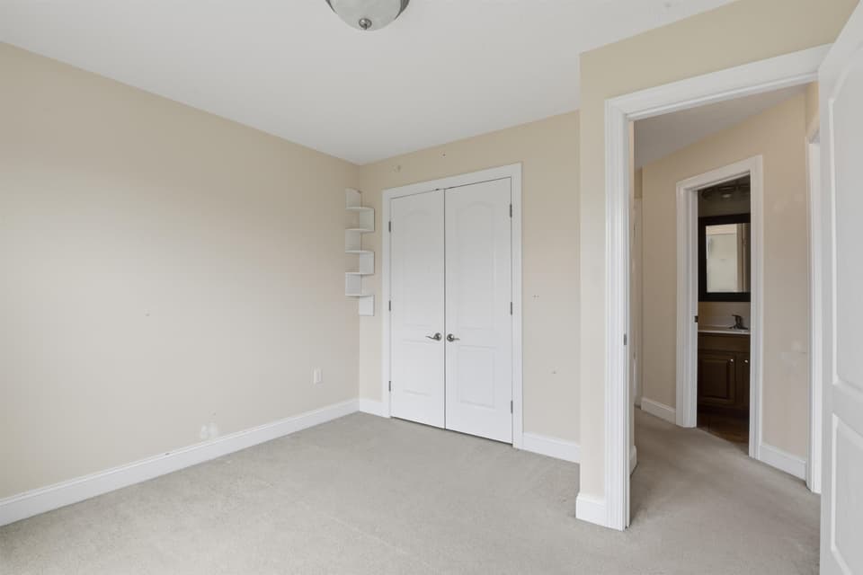 1410 Sherwood Drive, photo 31 of 40