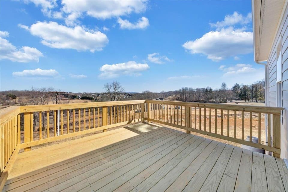 985 Round Meadow Drive, photo 38 of 40