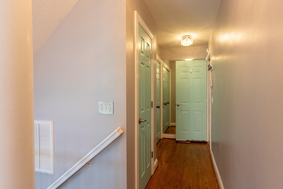 1095 Red Leaf Court, photo 24 of 40