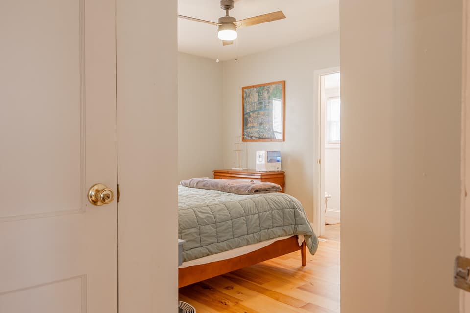940 Forest Street, photo 21 of 40