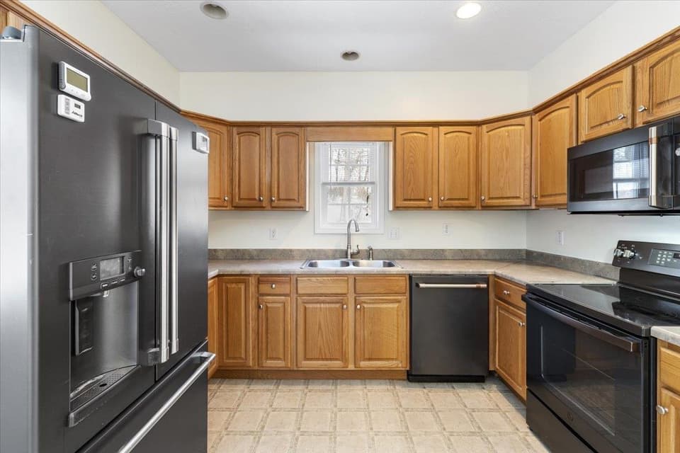 10 Overlook Drive, photo 14 of 40