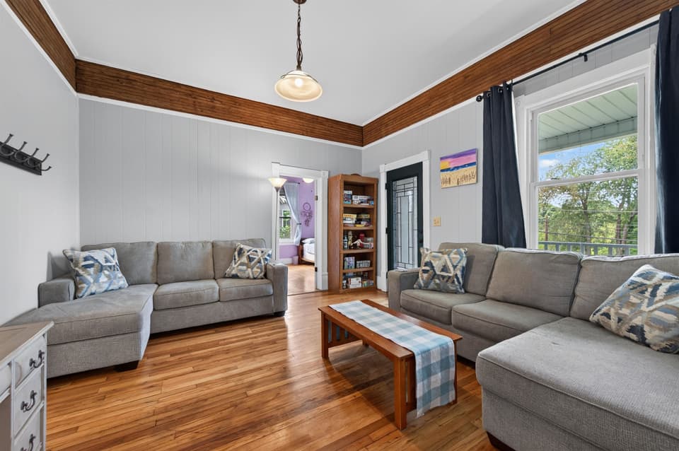 1220 Cambria Street NE, photo 13 of 40