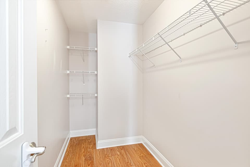1730 Lions Drive, photo 38 of 40