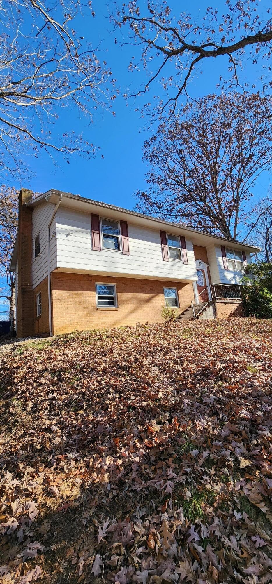 1370 Roanoke Street, photo 22 of 24