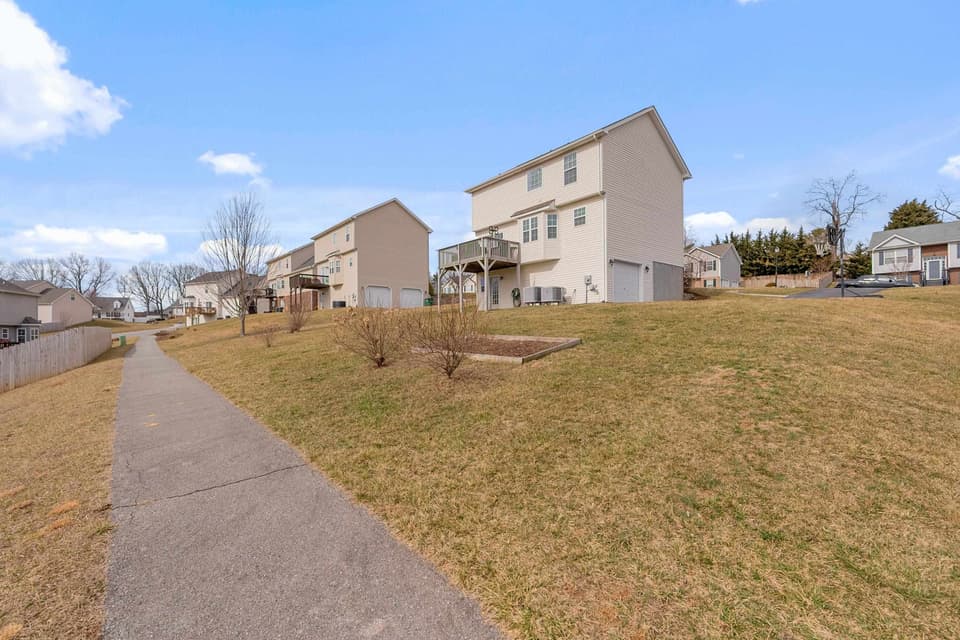 615 Keystone Drive, photo 38 of 40