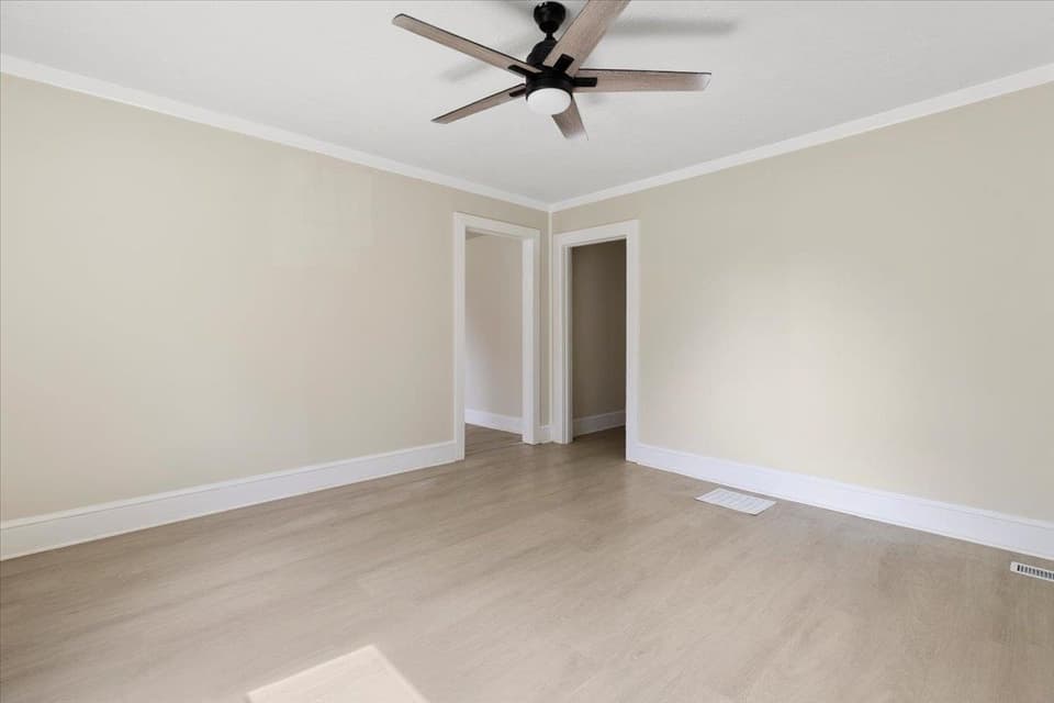 1033 Walton Road, photo 12 of 37