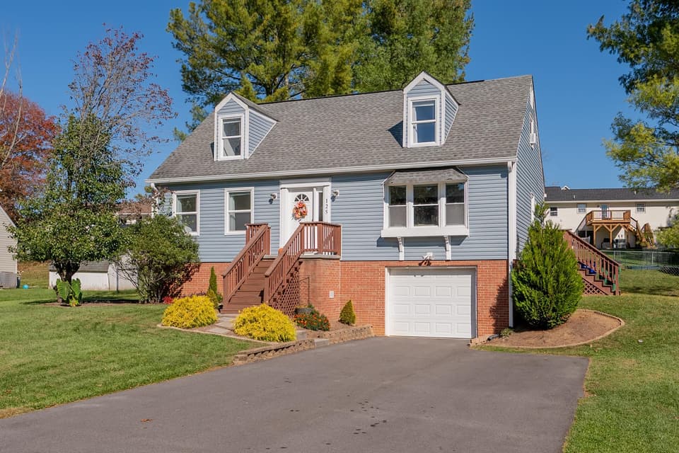 125 Wooden Shoe Court NW, Christiansburg, VA