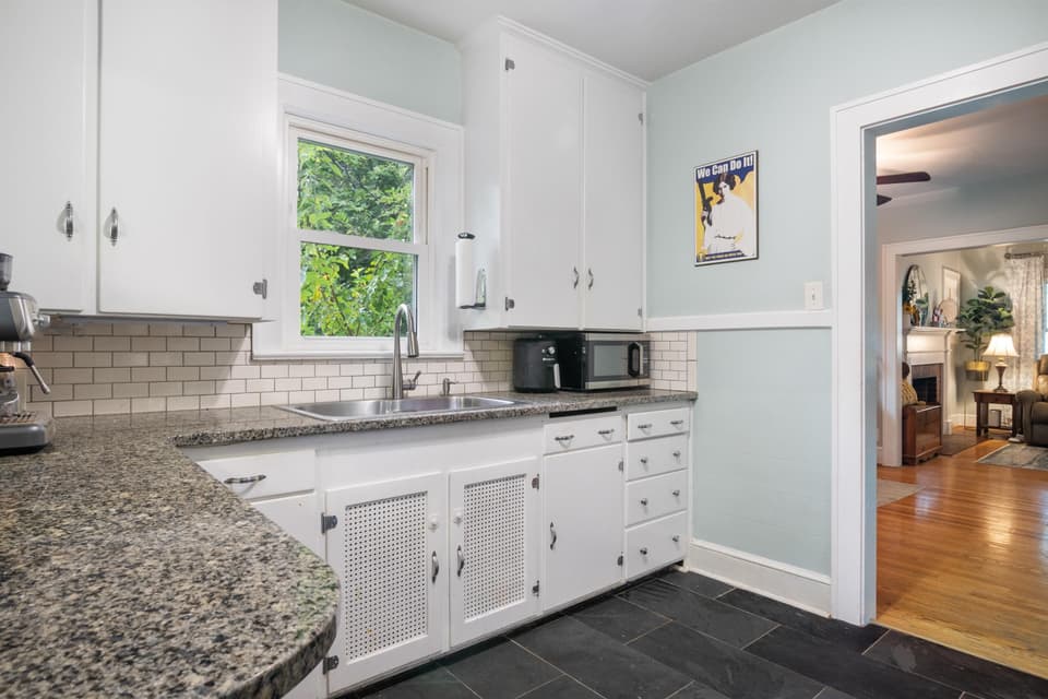 715 Church Street, photo 13 of 40