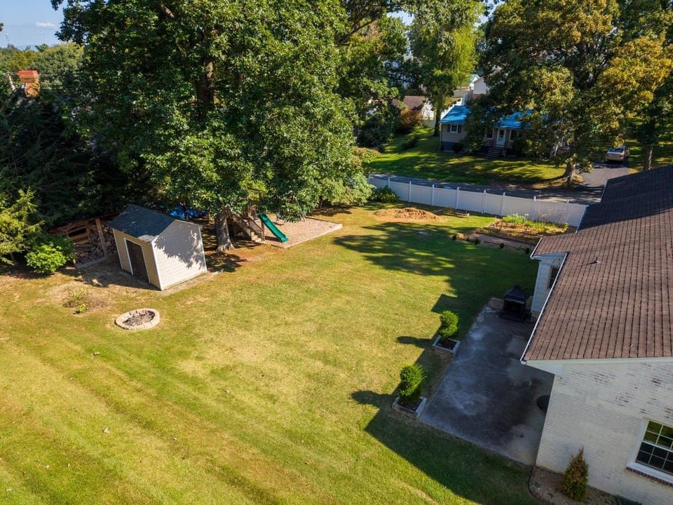905 Oak Drive, photo 38 of 40