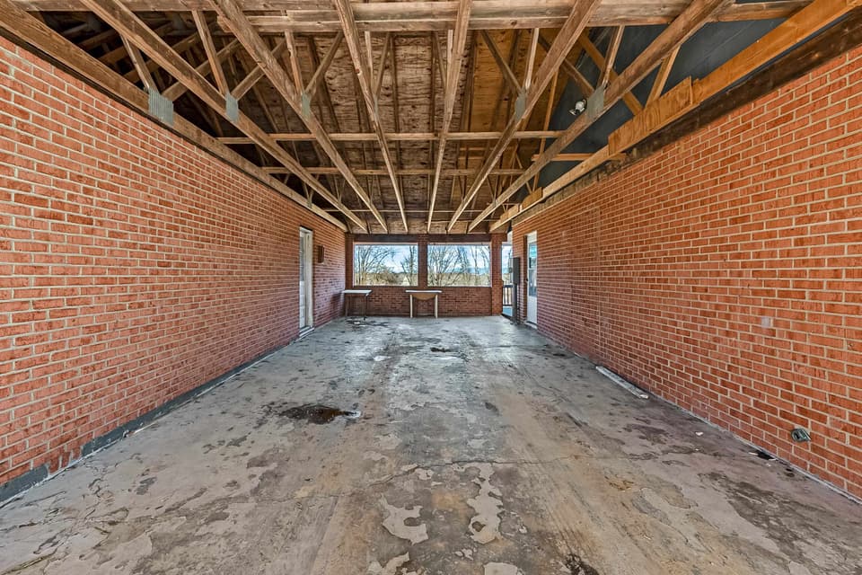 575 Stafford Drive, photo 36 of 40