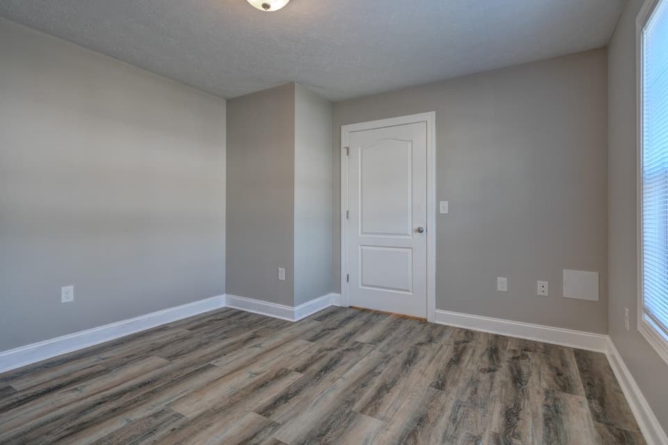 525 Twisted Oak Drive NW, photo 13 of 26