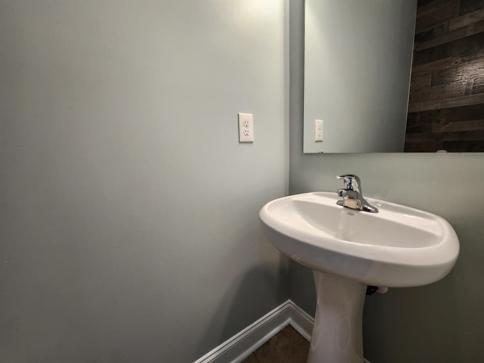 190 Aldwych Avenue, photo 16 of 40