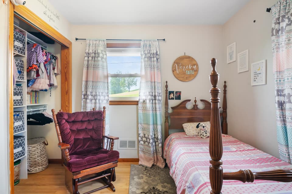 105 Wades Lane, photo 18 of 40