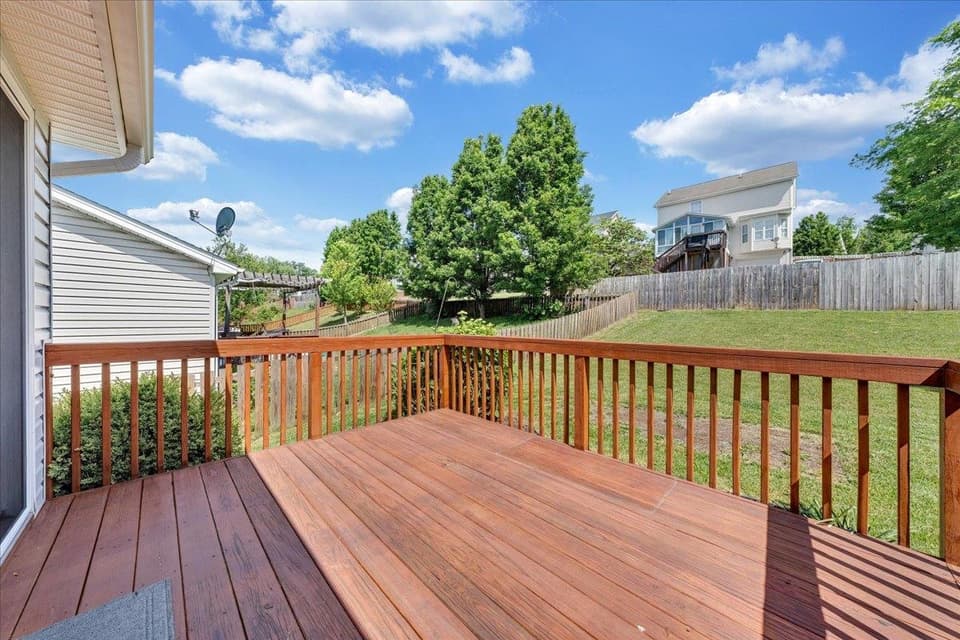 100 Wistaria Drive, photo 28 of 36