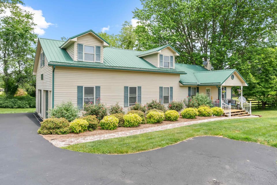 2056 Radford Road, Christiansburg, VA