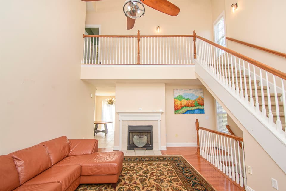 610 Oak Tree Boulevard, photo 11 of 37