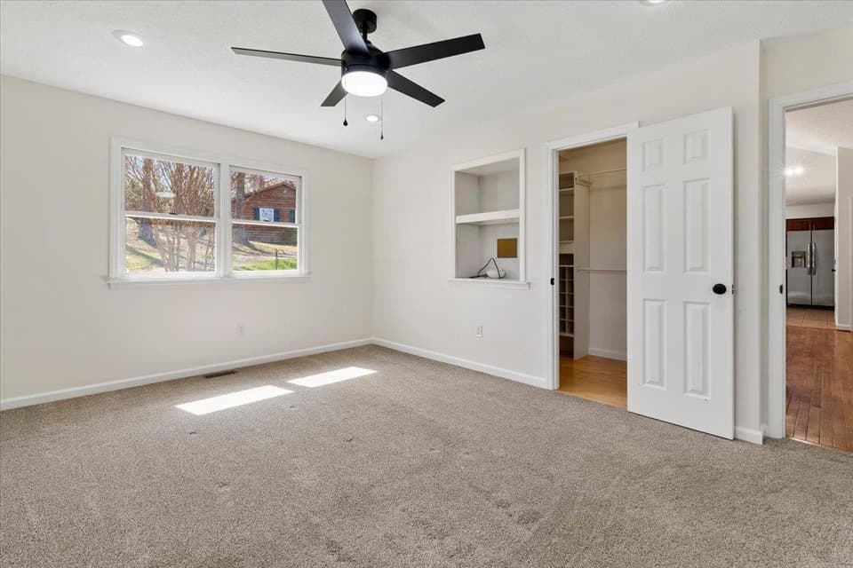 4660 Blue Heron Drive, photo 14 of 40