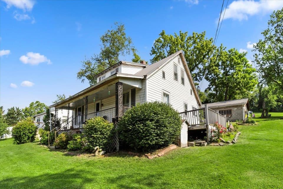 1160 Montgomery Street, photo 23 of 40