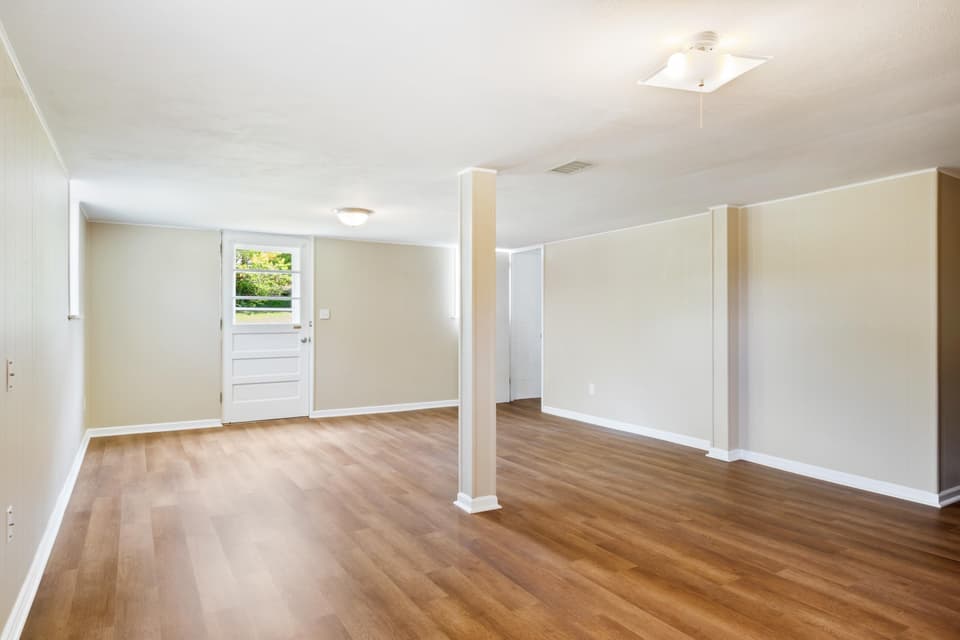 660 Colhoun Street, photo 23 of 35