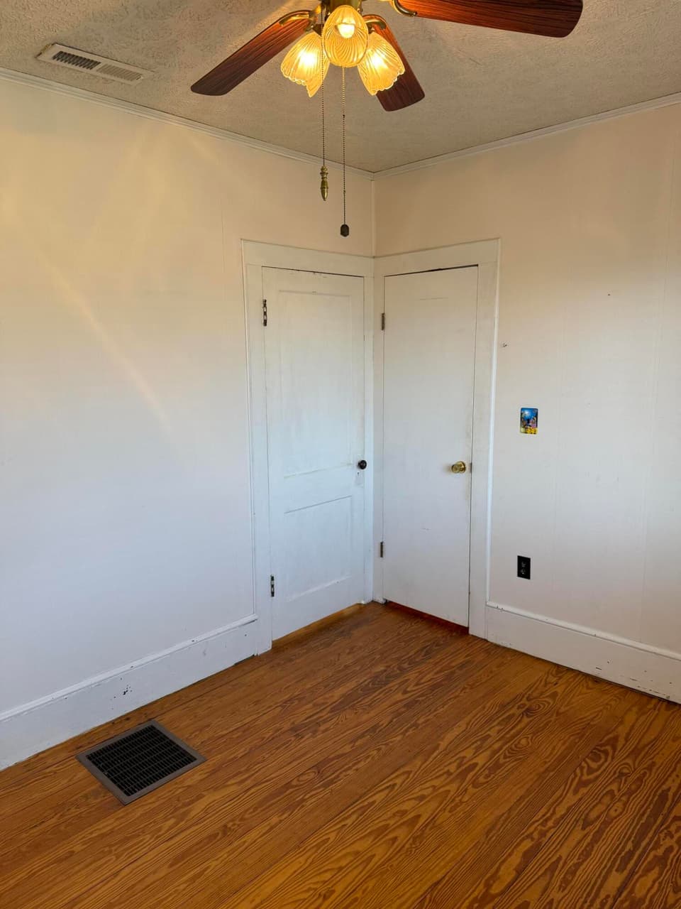 612 E Main St 1, photo 22 of 37