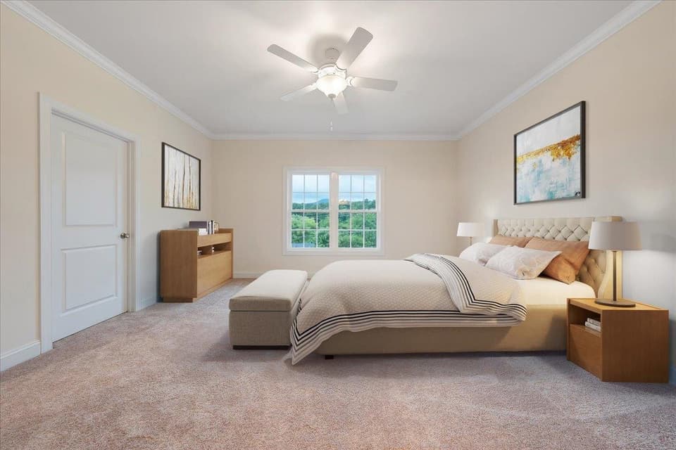 940 Holland Loop, photo 2 of 40