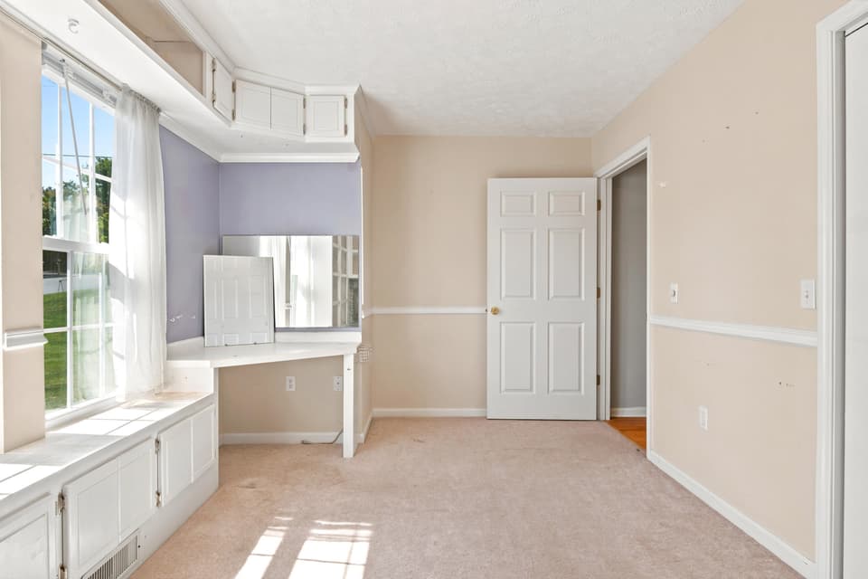 175 Darci Drive SE, photo 18 of 34