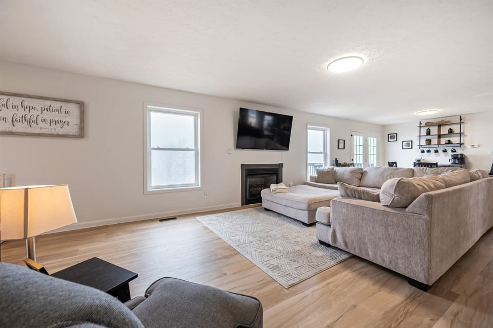 50 Woodridge Drive, photo 17 of 40