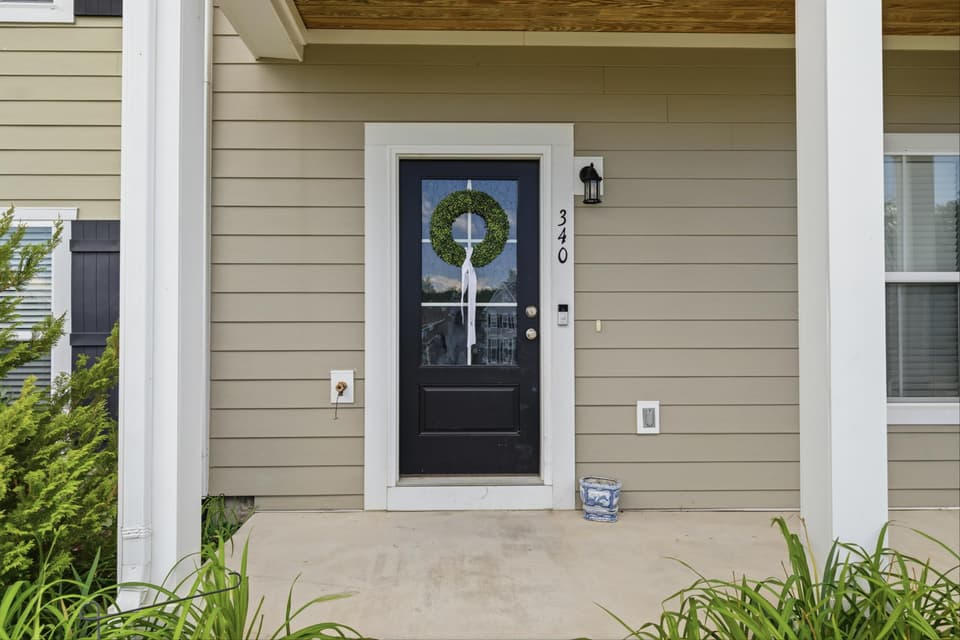 340 Hamilton Avenue NW, photo 8 of 40
