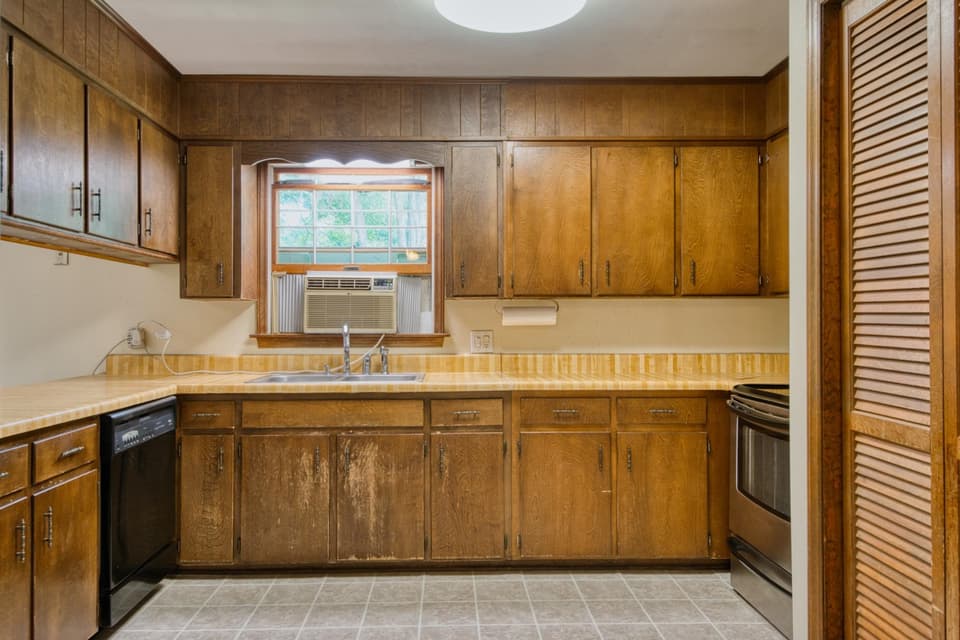850 Church Street, photo 13 of 40