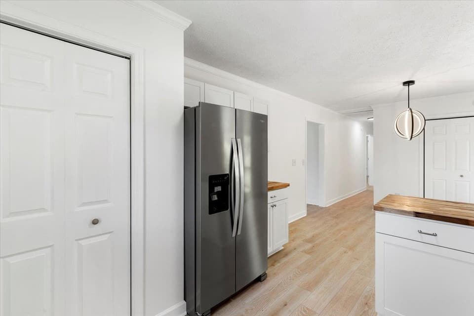 2435 Glade Drive SE, photo 15 of 40