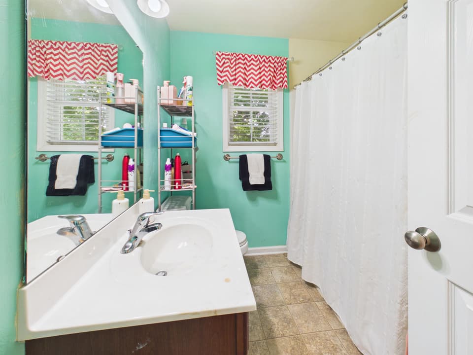 1130 Crosscreek Drive, photo 34 of 40