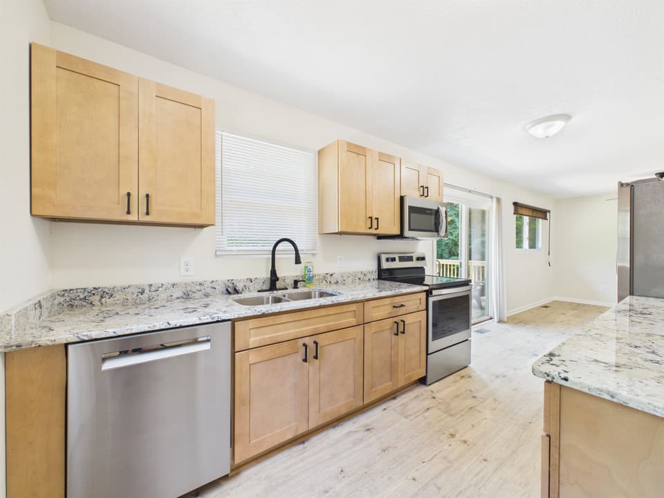 966 Magnolia Lane, photo 14 of 40