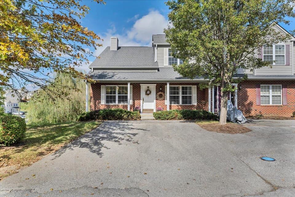 935 Oak Tree Boulevard, photo 32 of 32