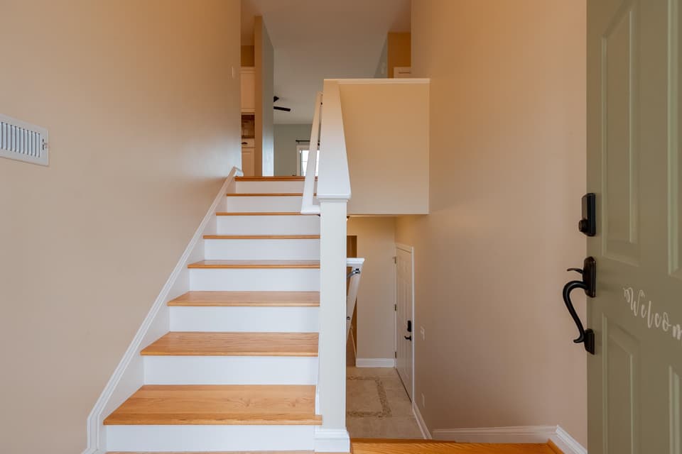 305 Meadow Drive, photo 8 of 40