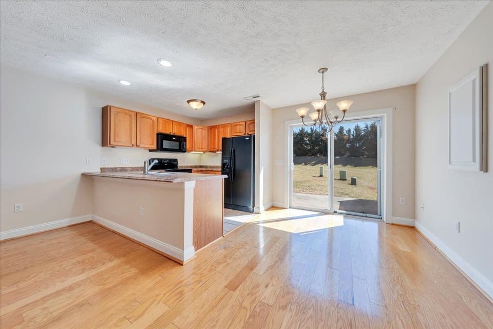 185 Huff Heritage Lane, photo 9 of 40