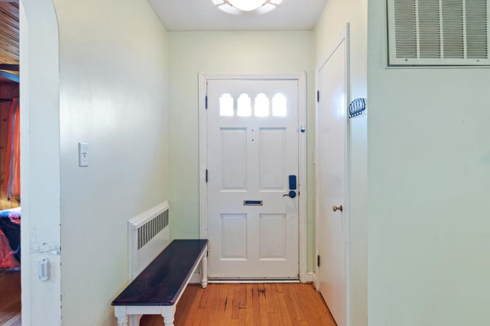 120 Cherry Lane, photo 8 of 33
