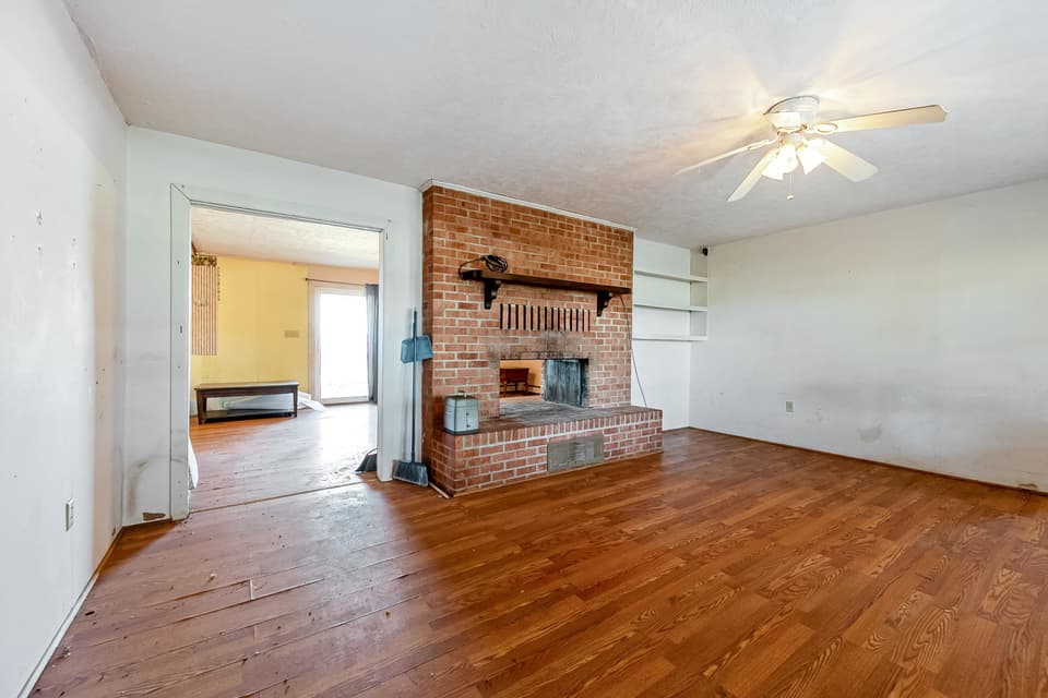 575 Stafford Drive, photo 18 of 40