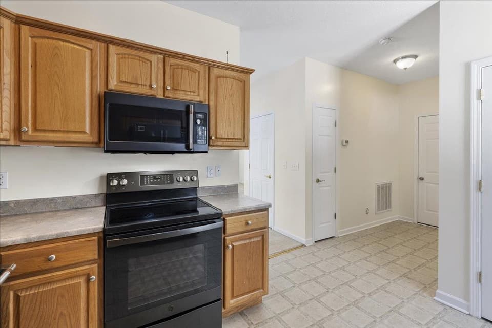 10 Overlook Drive, photo 17 of 40