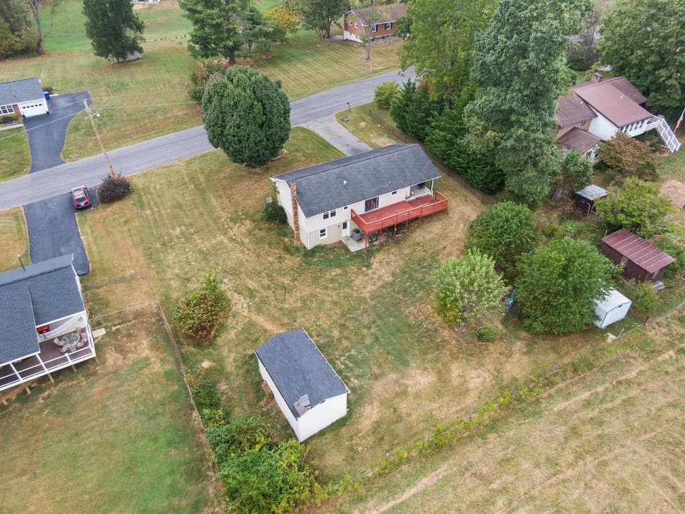 326 Rolling Hills Drive, photo 30 of 40