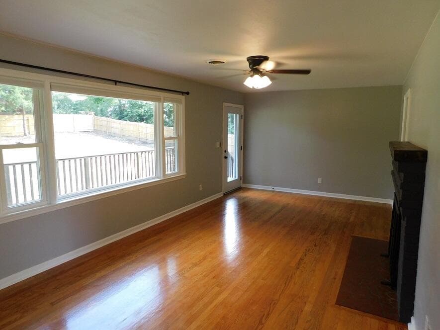 75 Almetta Avenue, photo 8 of 38