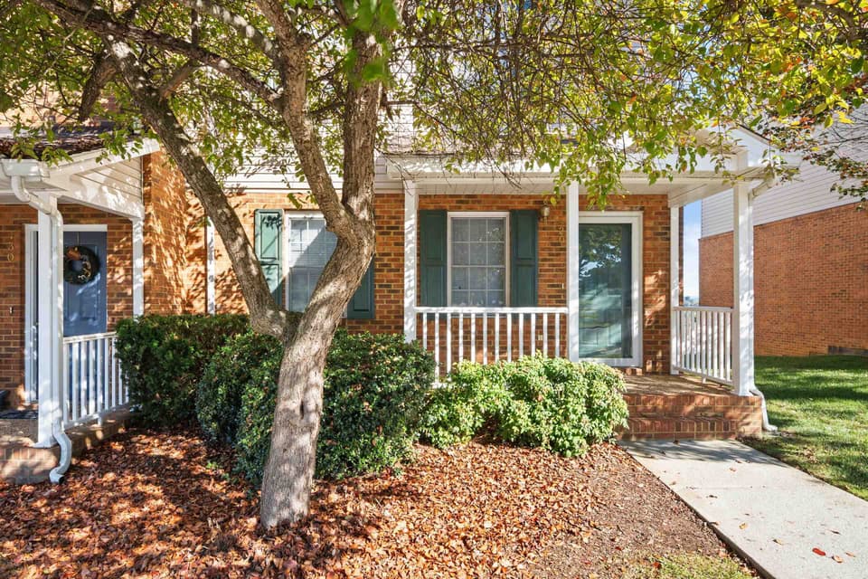 420 Wimmer Street NW, photo 4 of 40