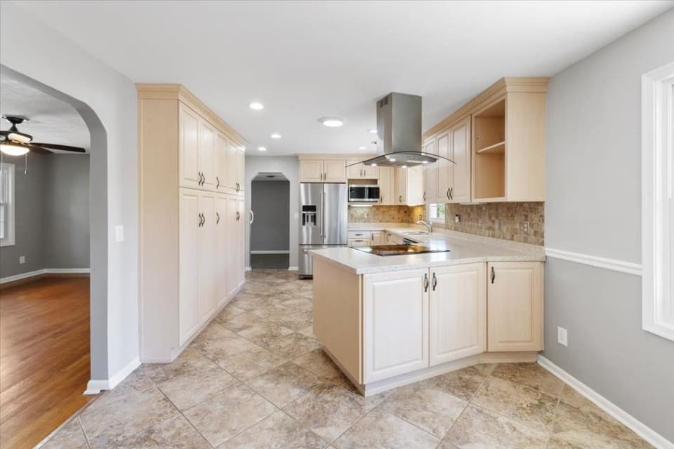 290 Kimball Lane, photo 15 of 40