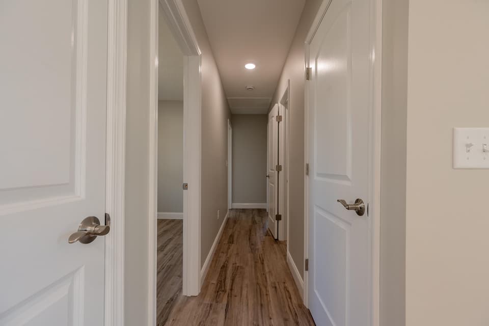 230 Pelham Lane, photo 26 of 40