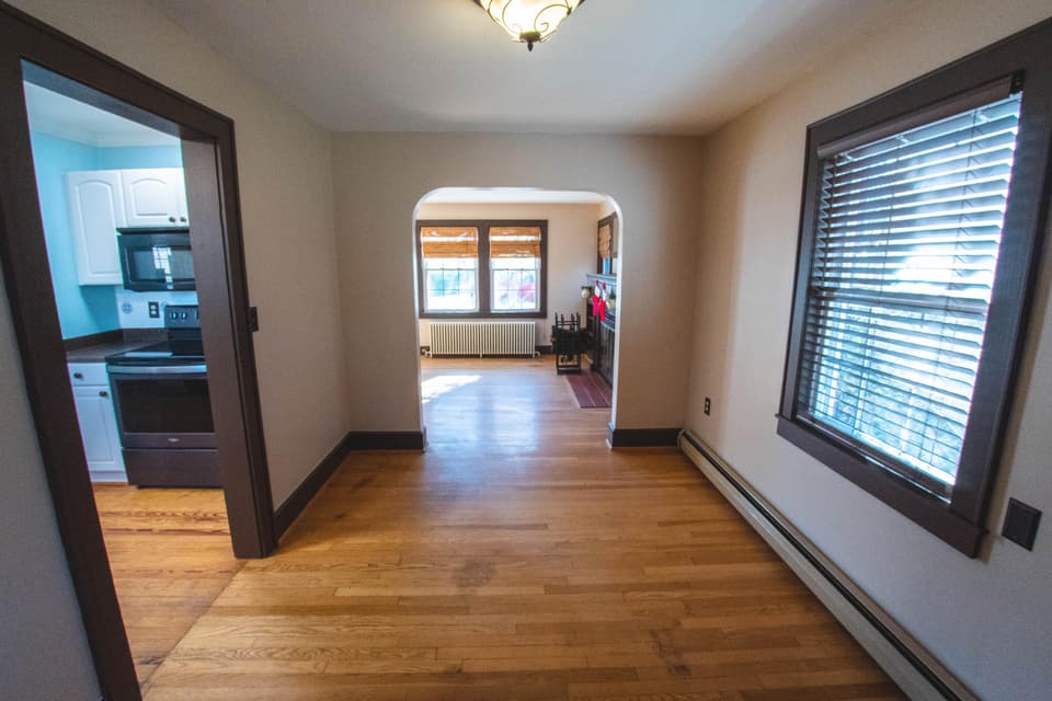 411 W Main St, photo 13 of 37
